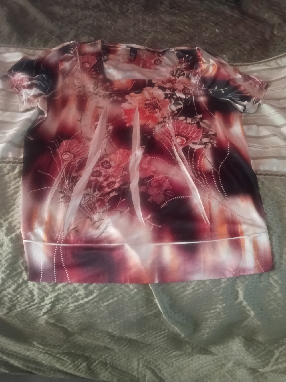 Floral Print Scoop Neck Women’s Top in Multicolor